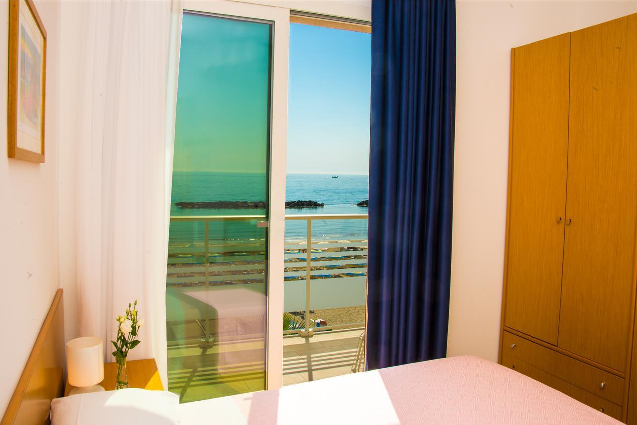 Hotel Ideal Cupra Marittima Bagian luar foto